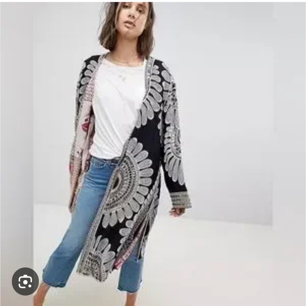 Free People Black and White Bohemian Kimono - Picture 3 of 12